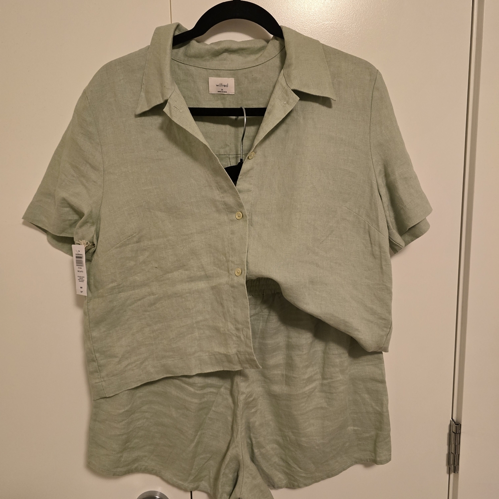 Aritzia Light Green Linen Shirt and Shorts Set